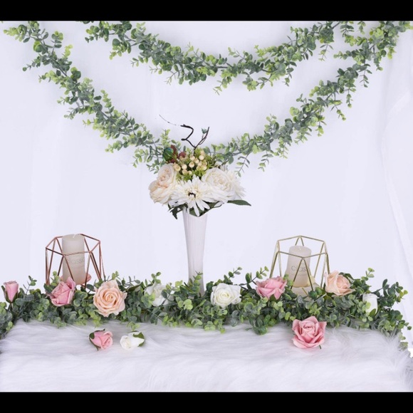 8 pack | Thick Boxwood Eucalyptus Garland Artificial Vines Greenery 48 Feet - Picture 2 of 3